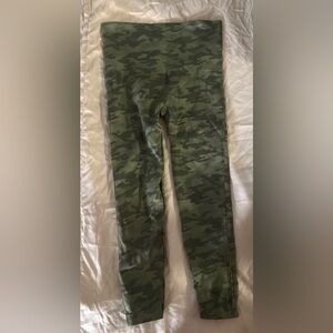 Spanx brand leggings